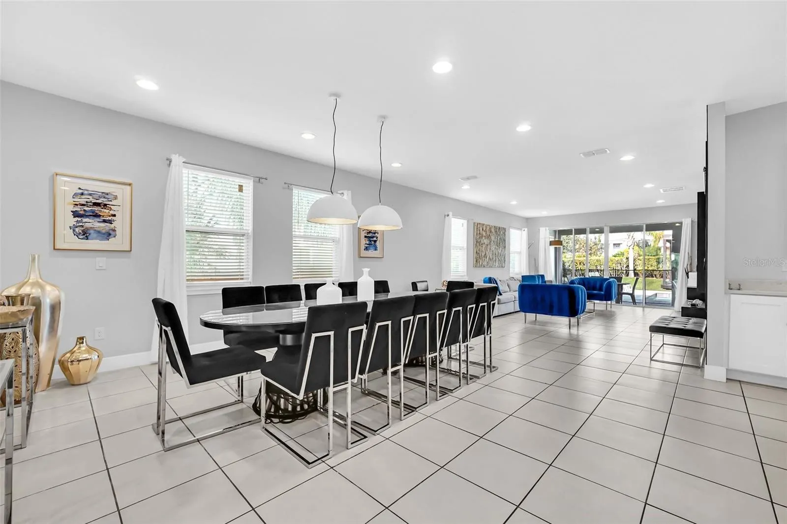 7607 MACKINAW LN