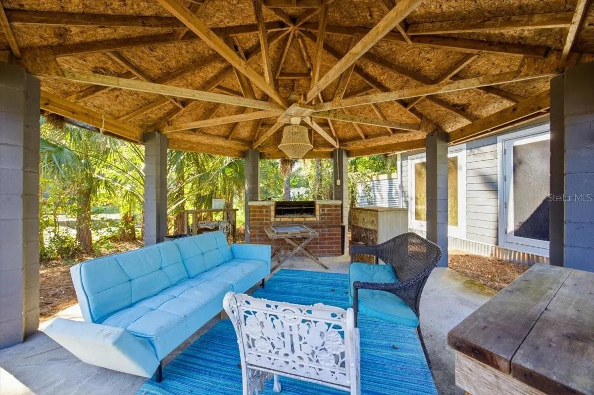 107 DEER RUN DR