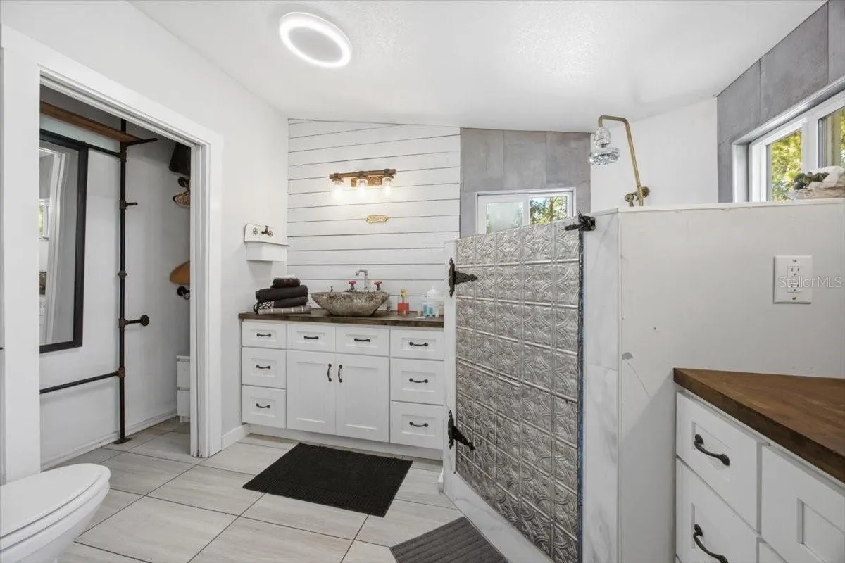 107 DEER RUN DR
