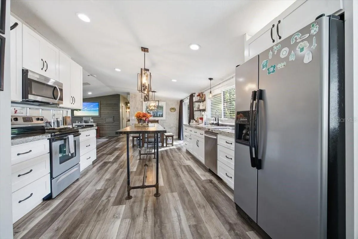 107 DEER RUN DR
