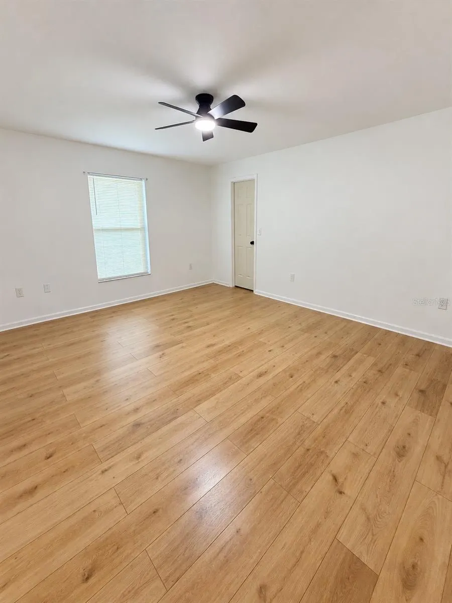86 LAKE DAISY BLVD