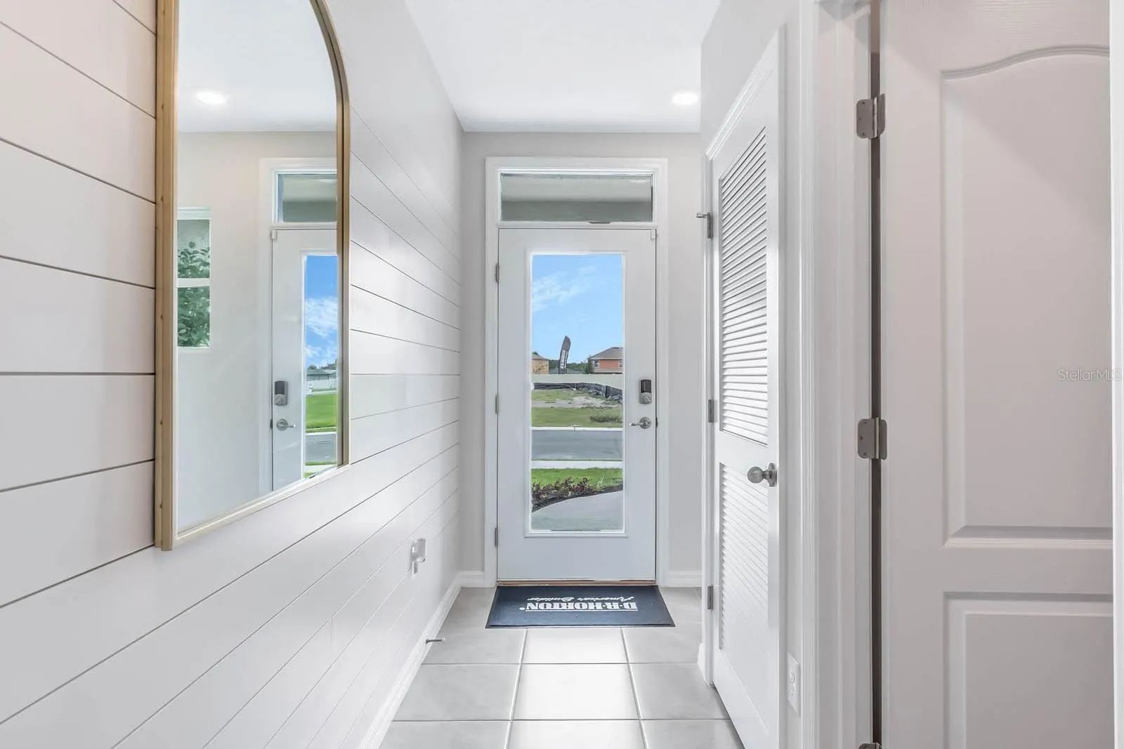 2807 WATERLILY WAY