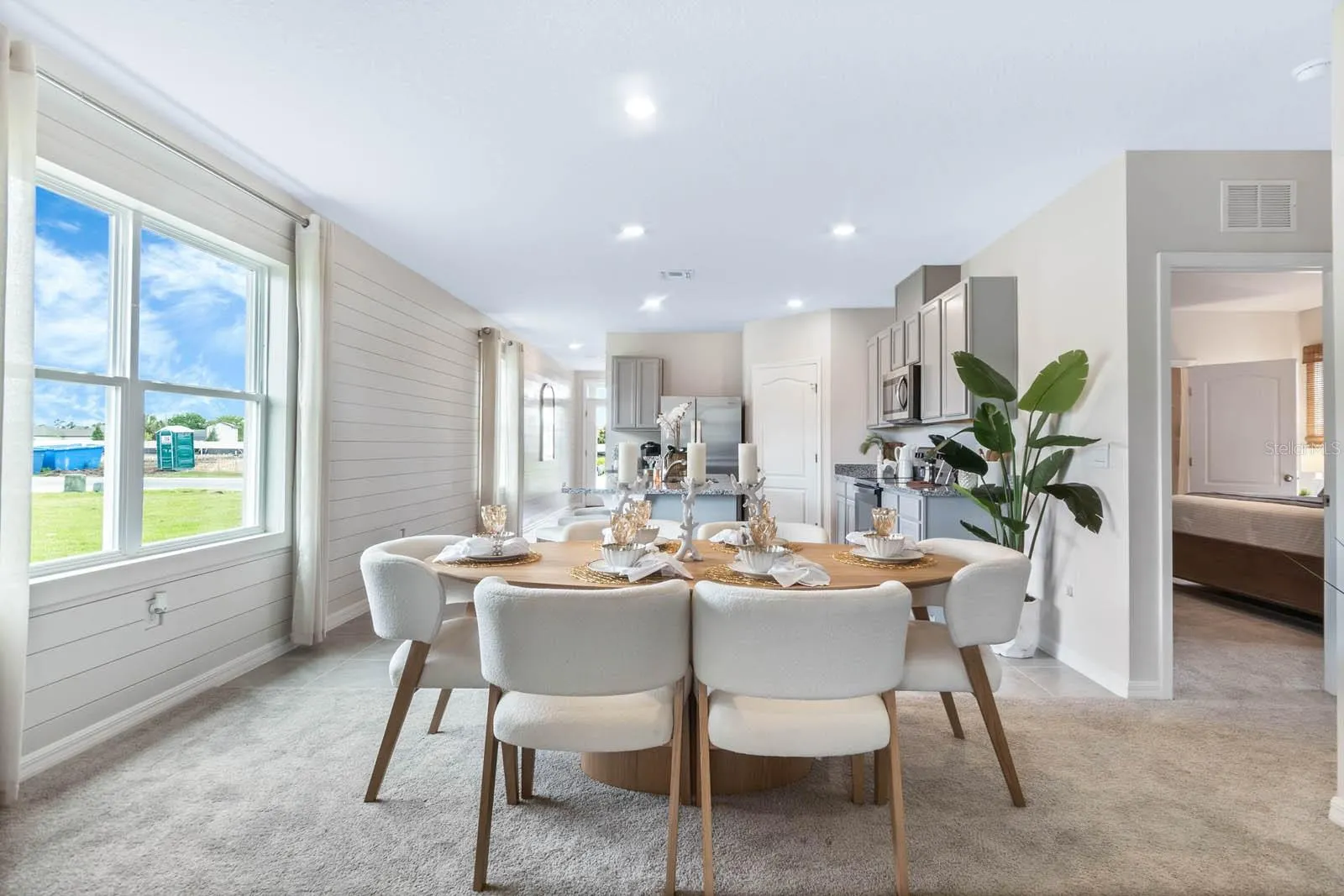 2807 WATERLILY WAY
