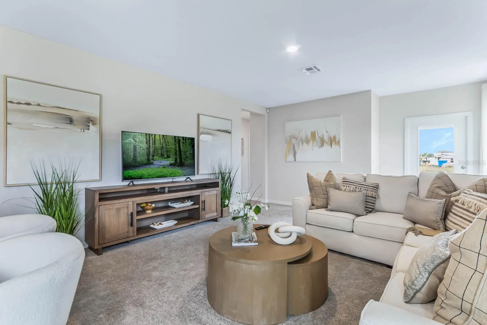 2807 WATERLILY WAY