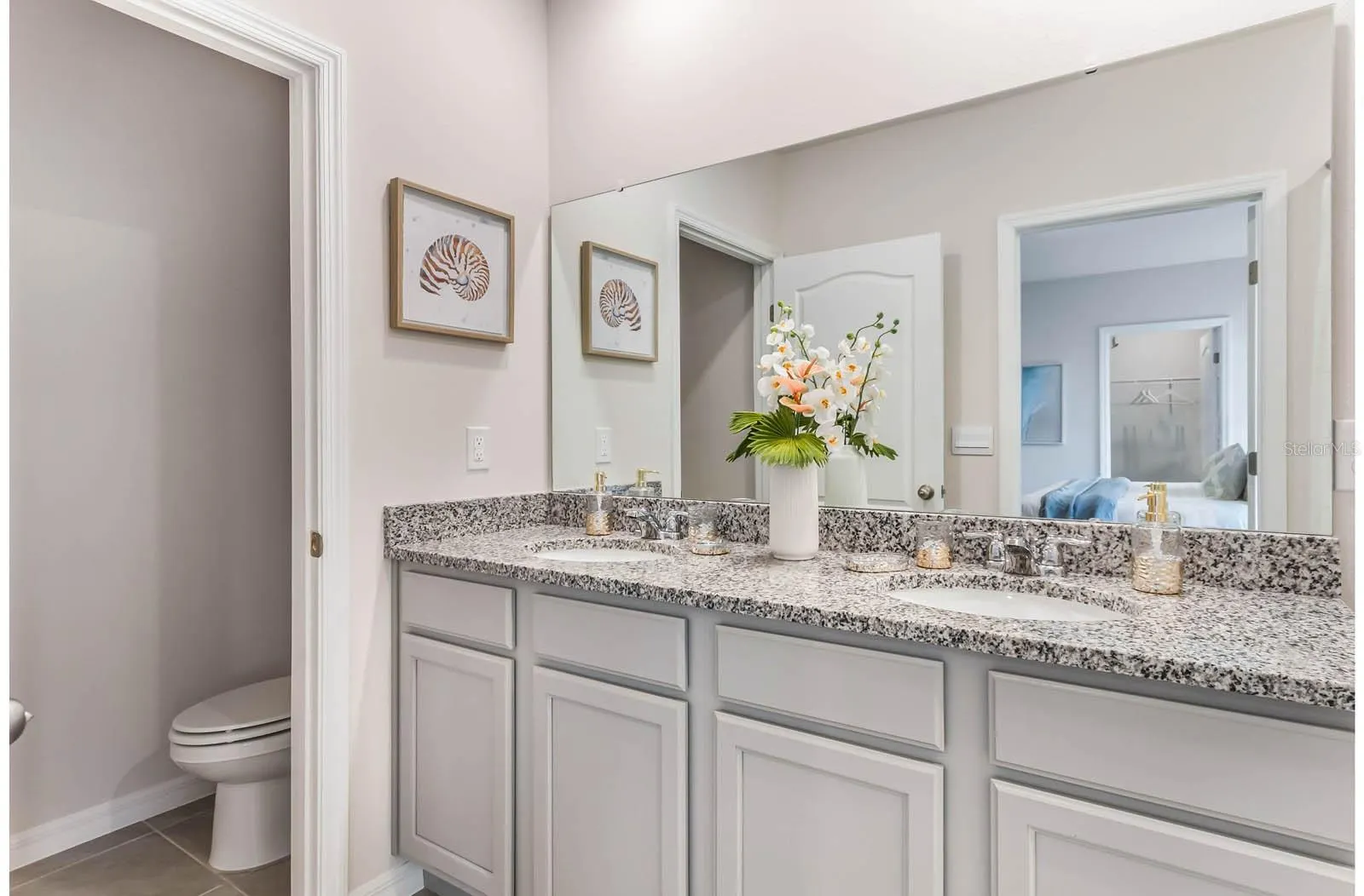 2807 WATERLILY WAY