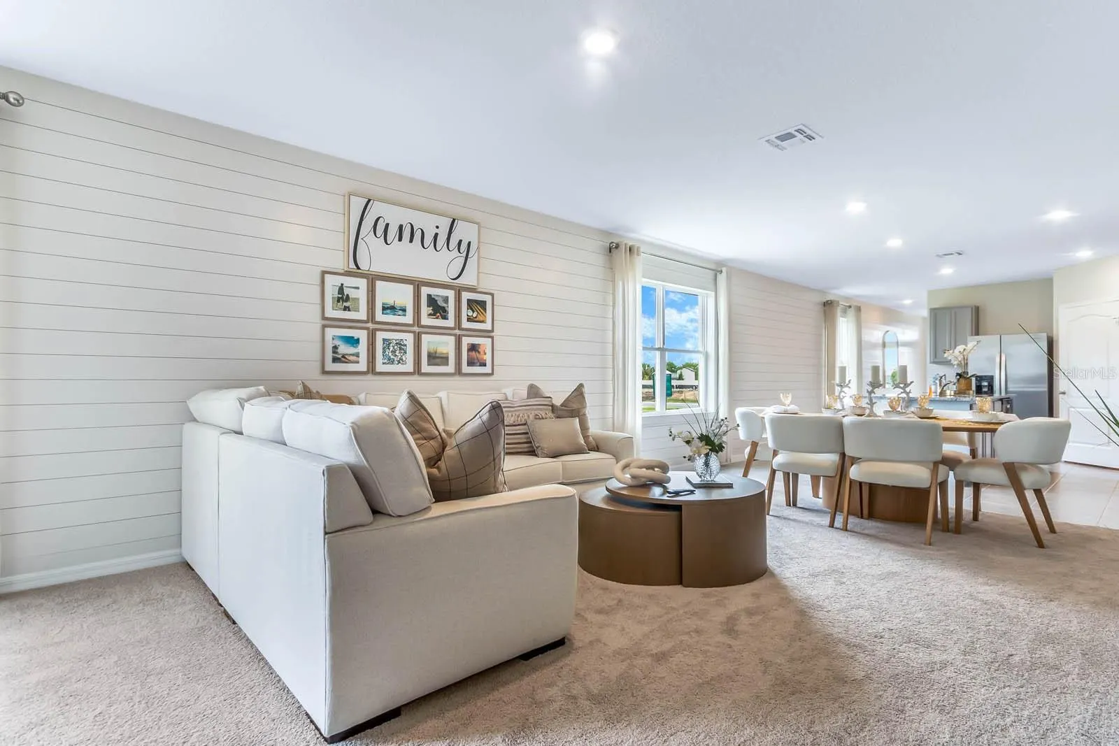2807 WATERLILY WAY
