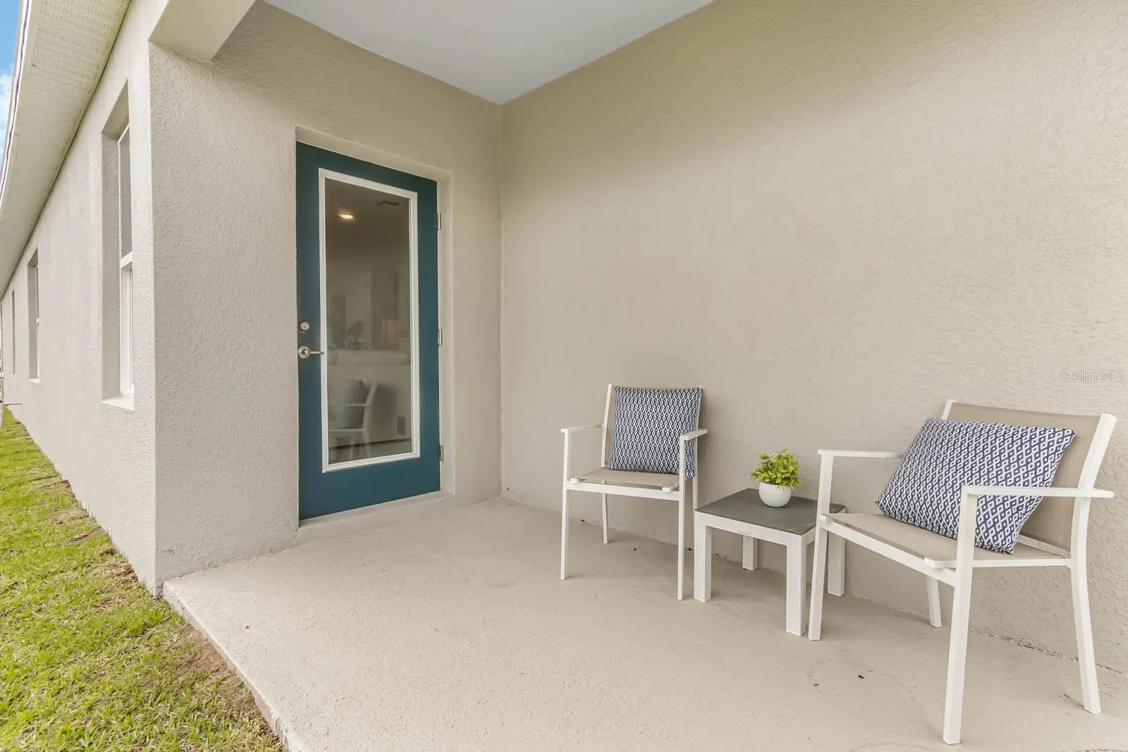 2807 WATERLILY WAY