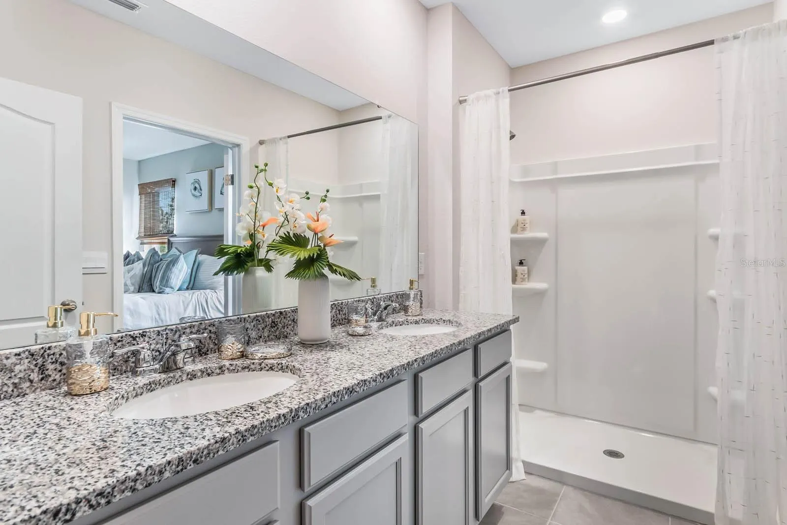 2807 WATERLILY WAY