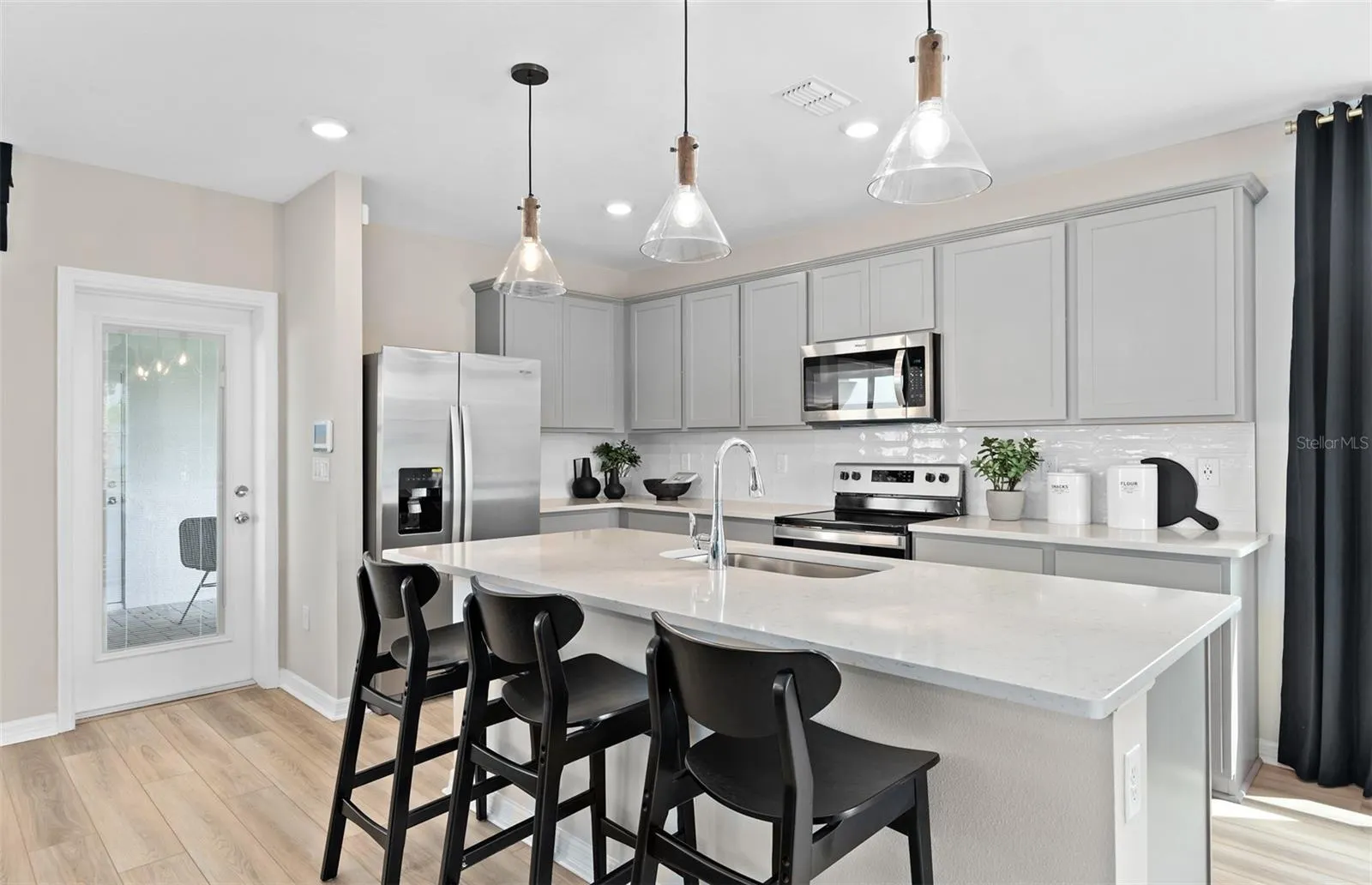 5075 STARLING BIRD LANE