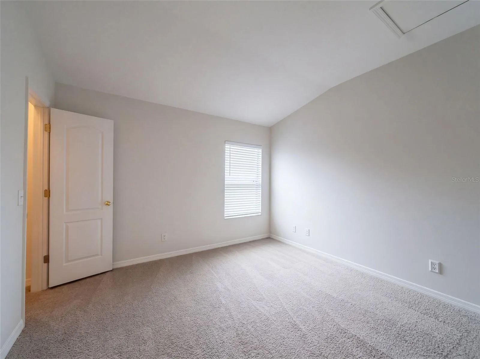 16315 SWAN VIEW CIR