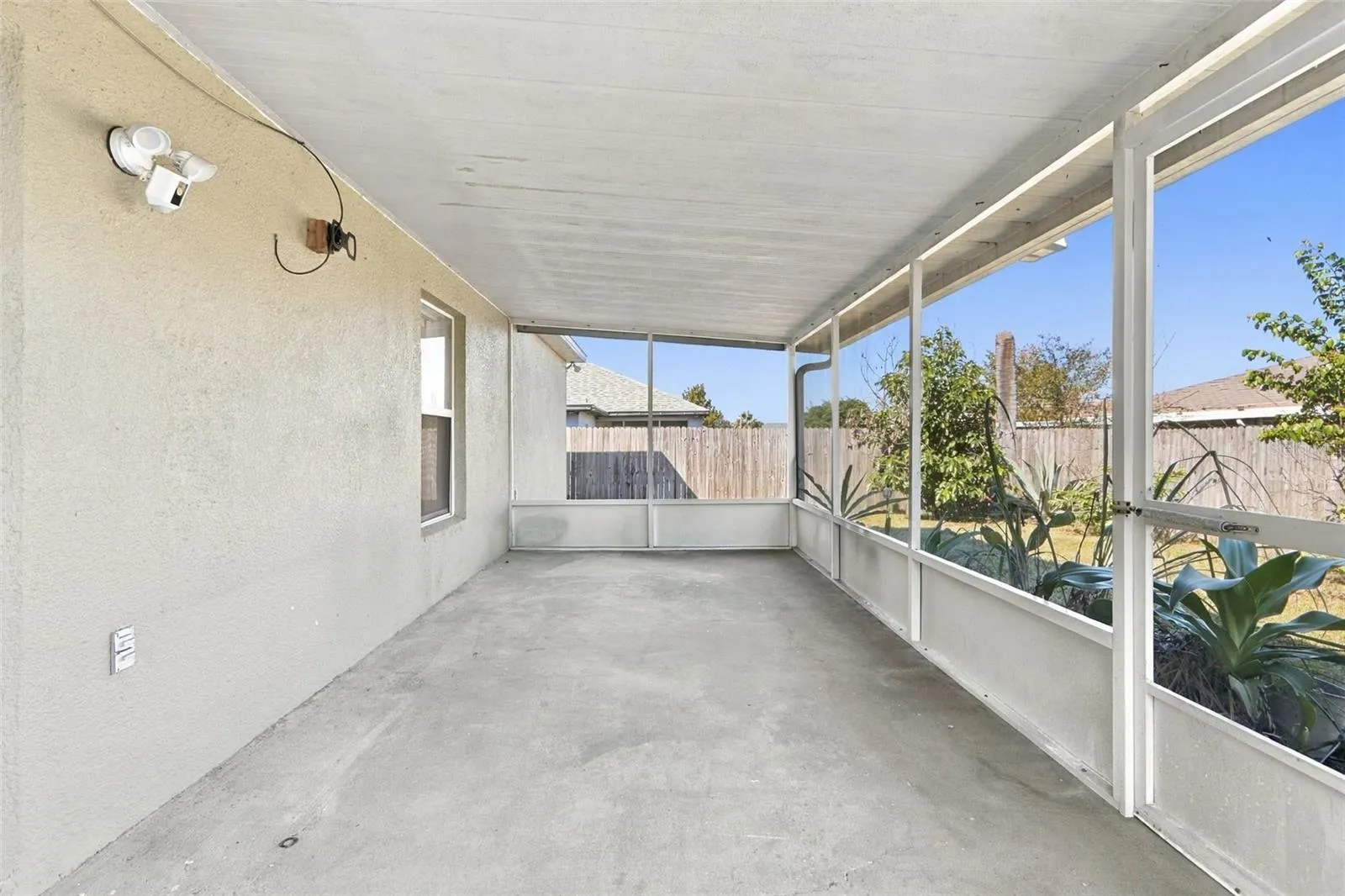 6737 WESTLAKE BLVD
