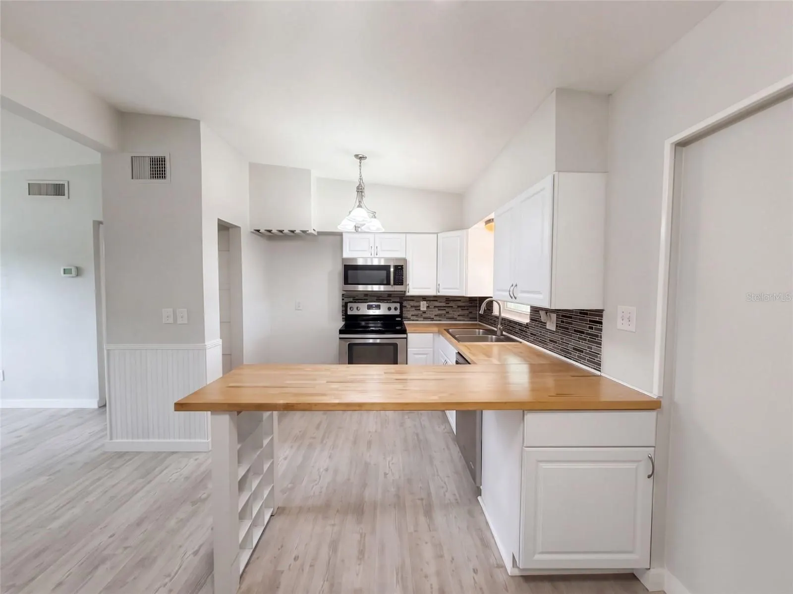 1371 JEFFORDS ST