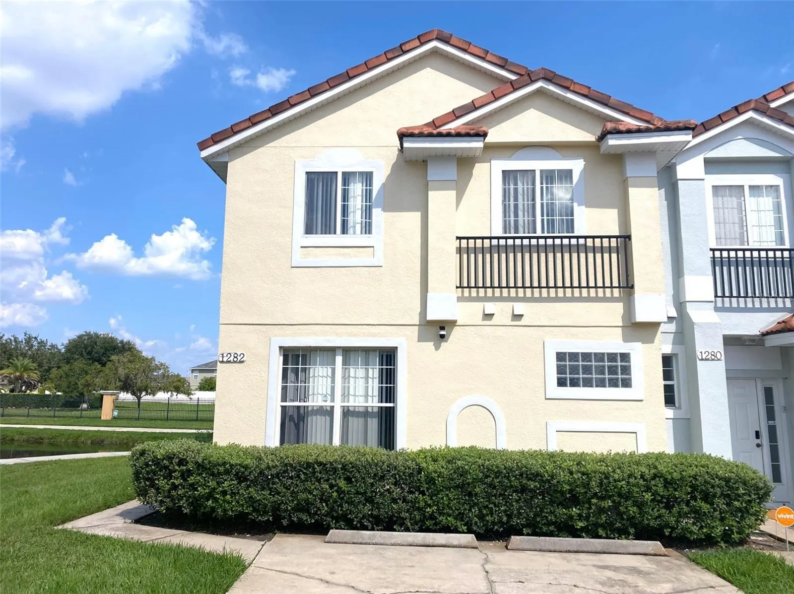 1282 S BEACH CIR