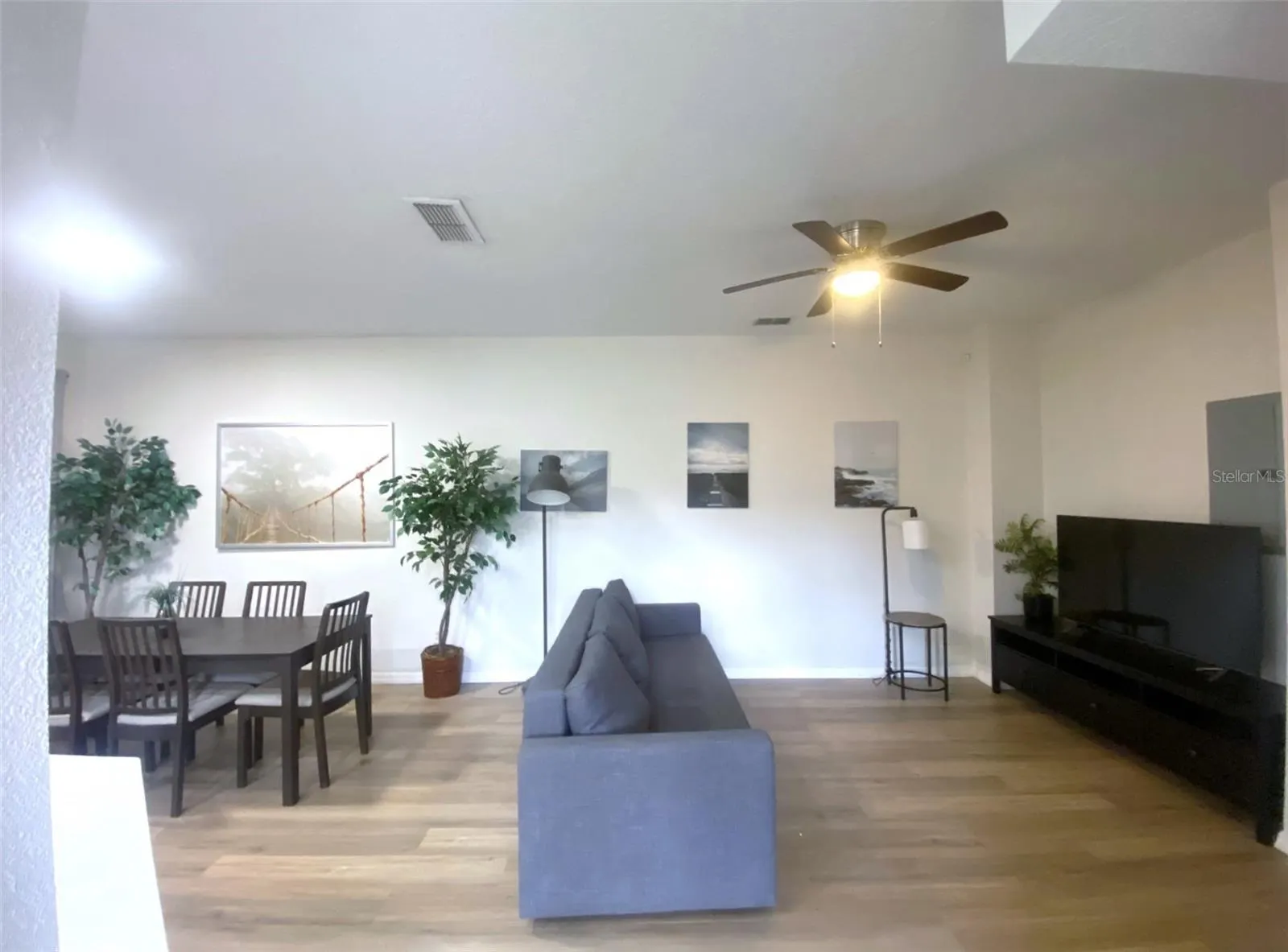1282 S BEACH CIR