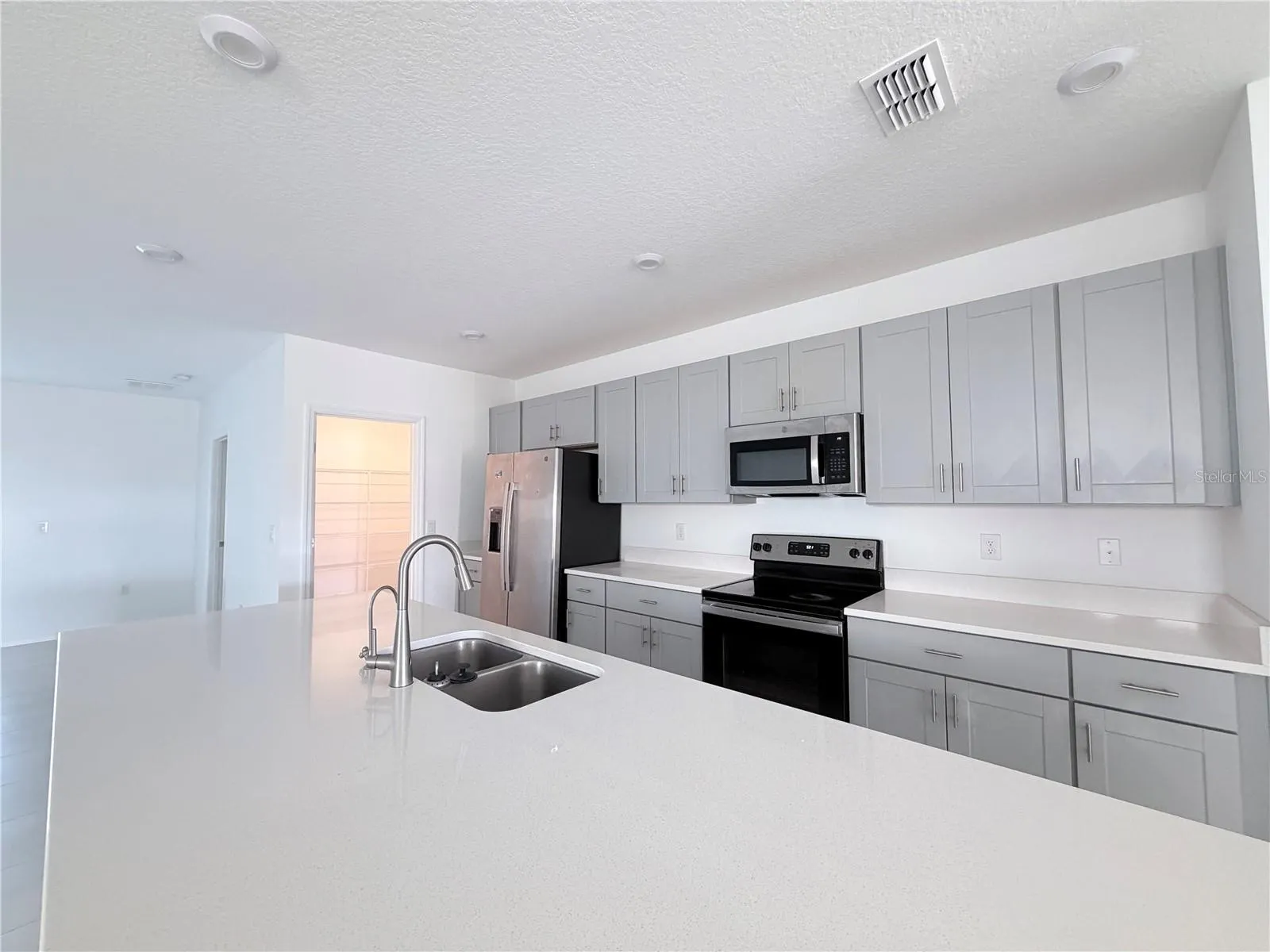 5609 COSTA BLANCA WAY