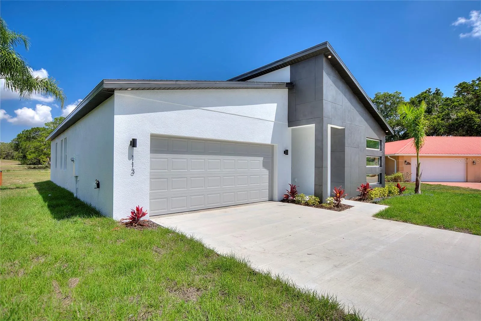 113 VICTORIA LN