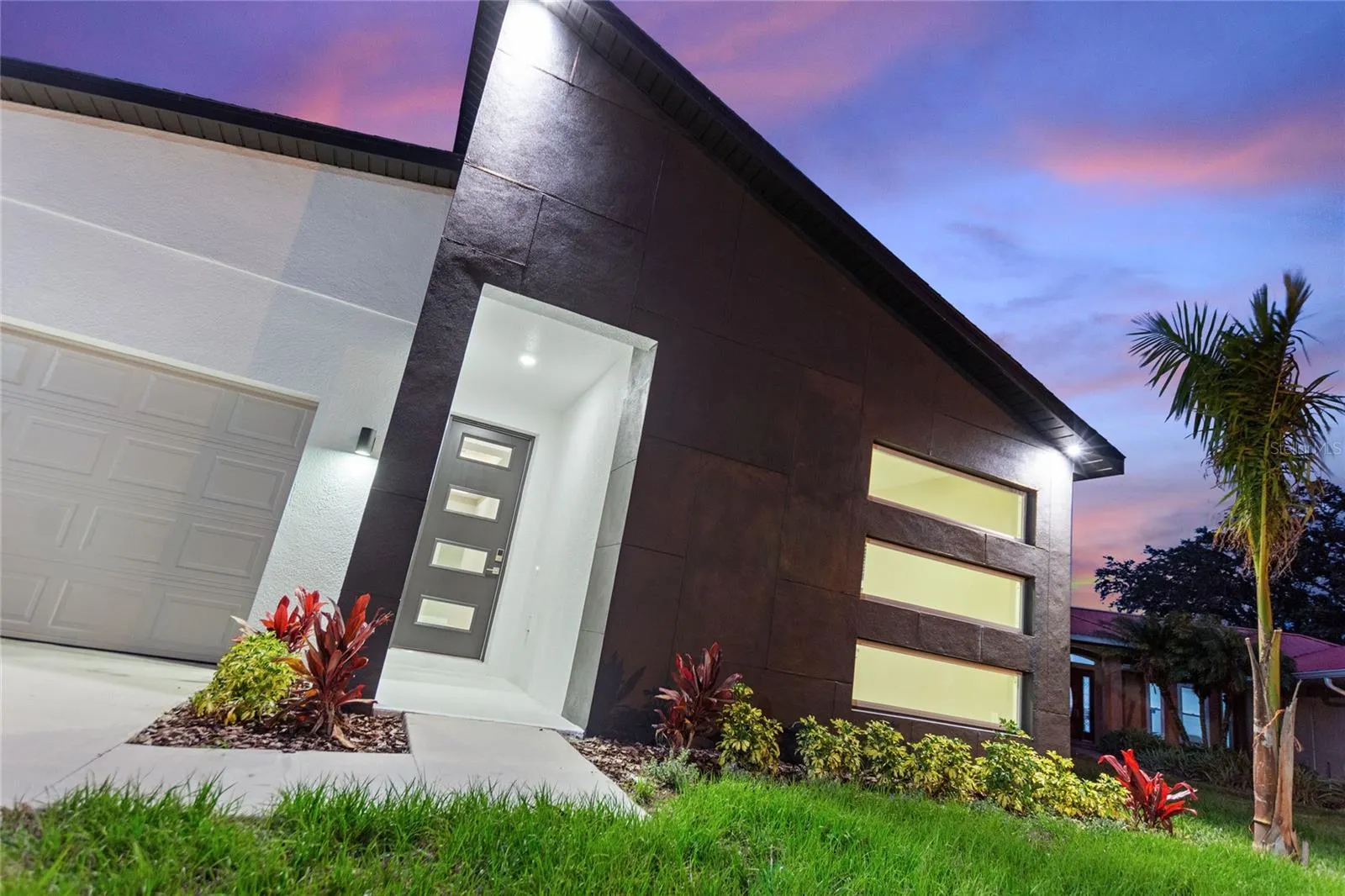 113 VICTORIA LN