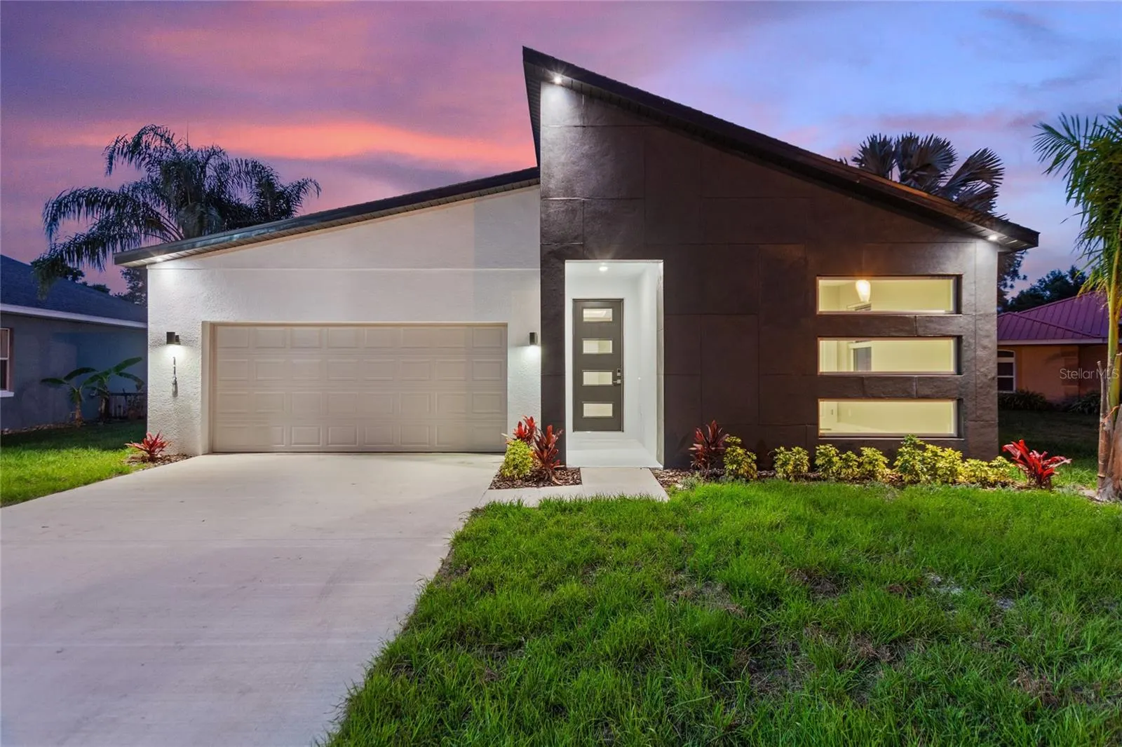 113 VICTORIA LN