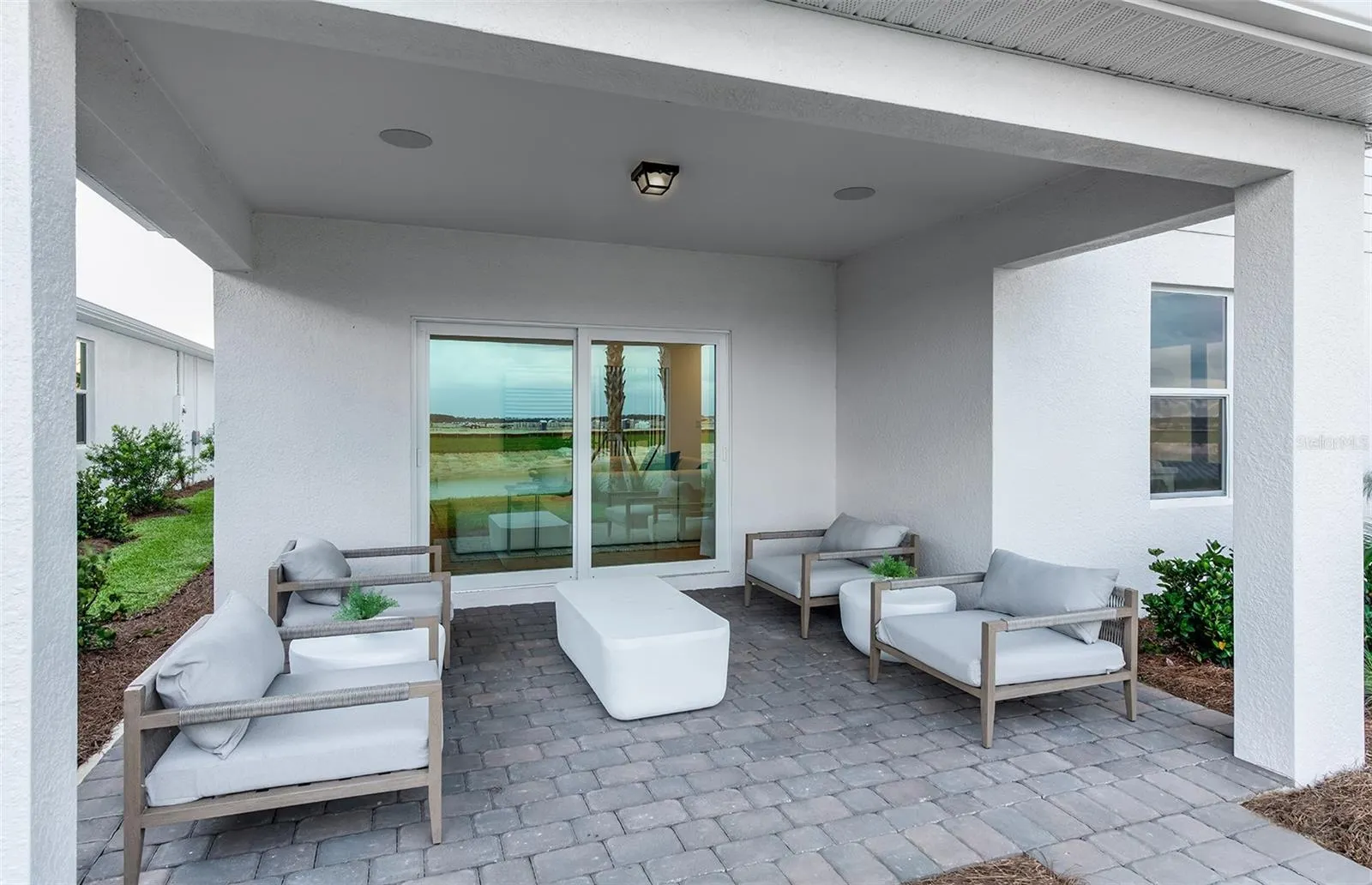 3911 MARBURY COURT