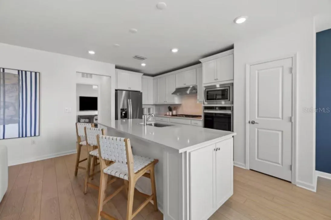 3911 MARBURY COURT