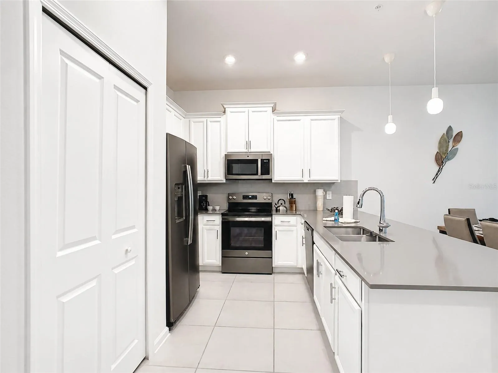 8879 CABOT CLIFFS DR #102 #102