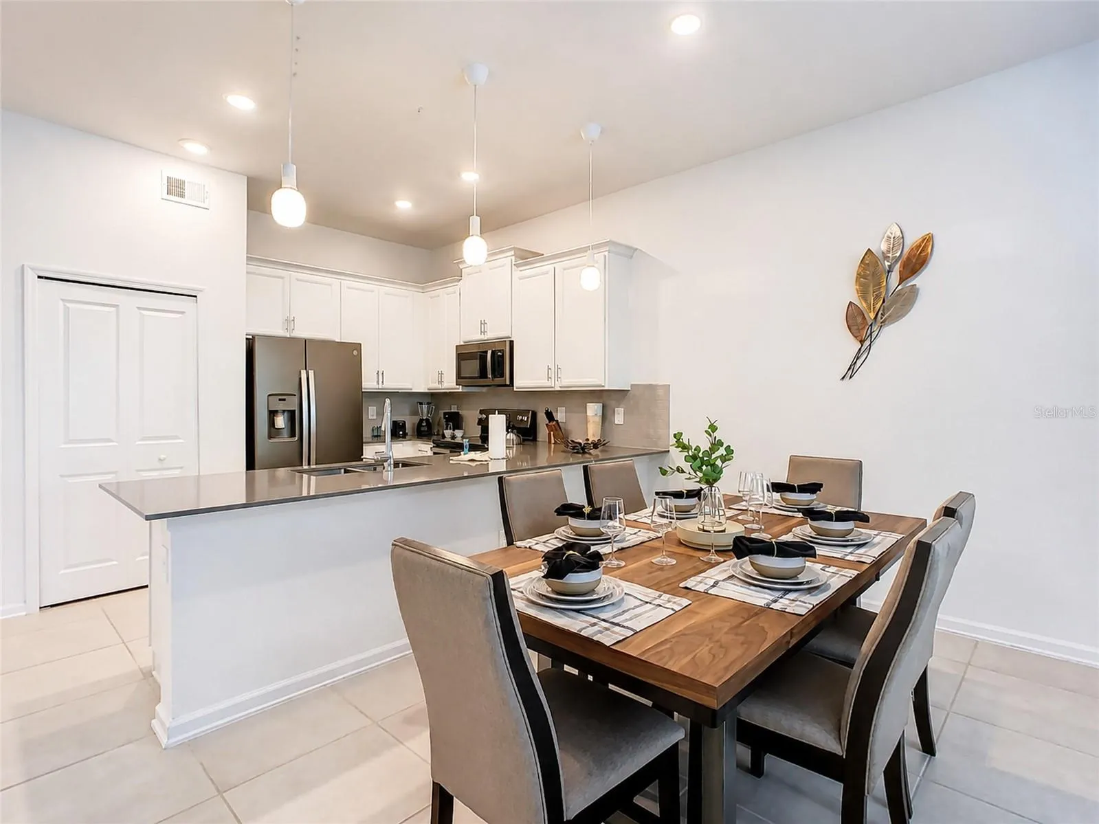 8879 CABOT CLIFFS DR #102 #102