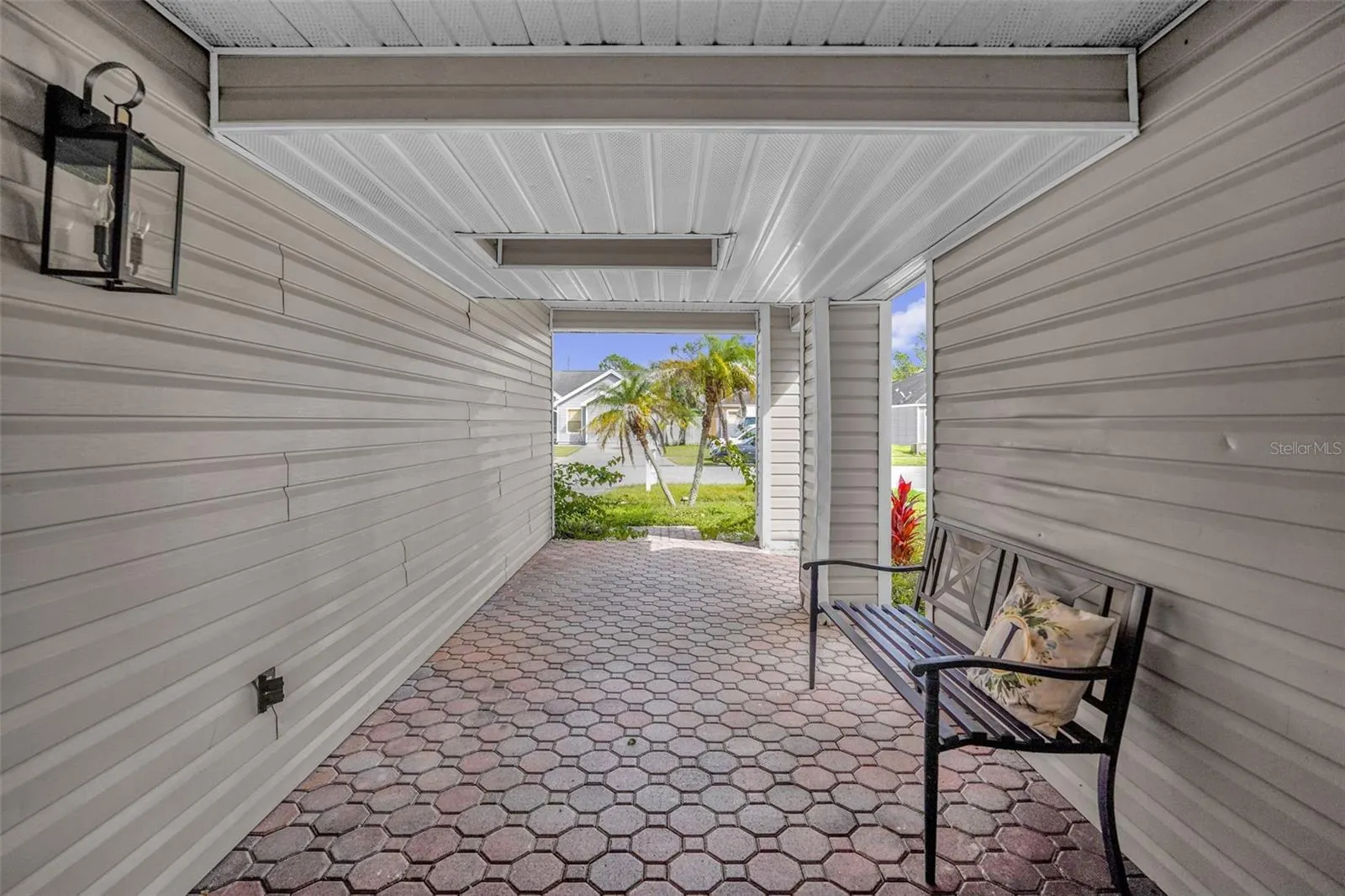 2326 CARRIAGE RUN RD