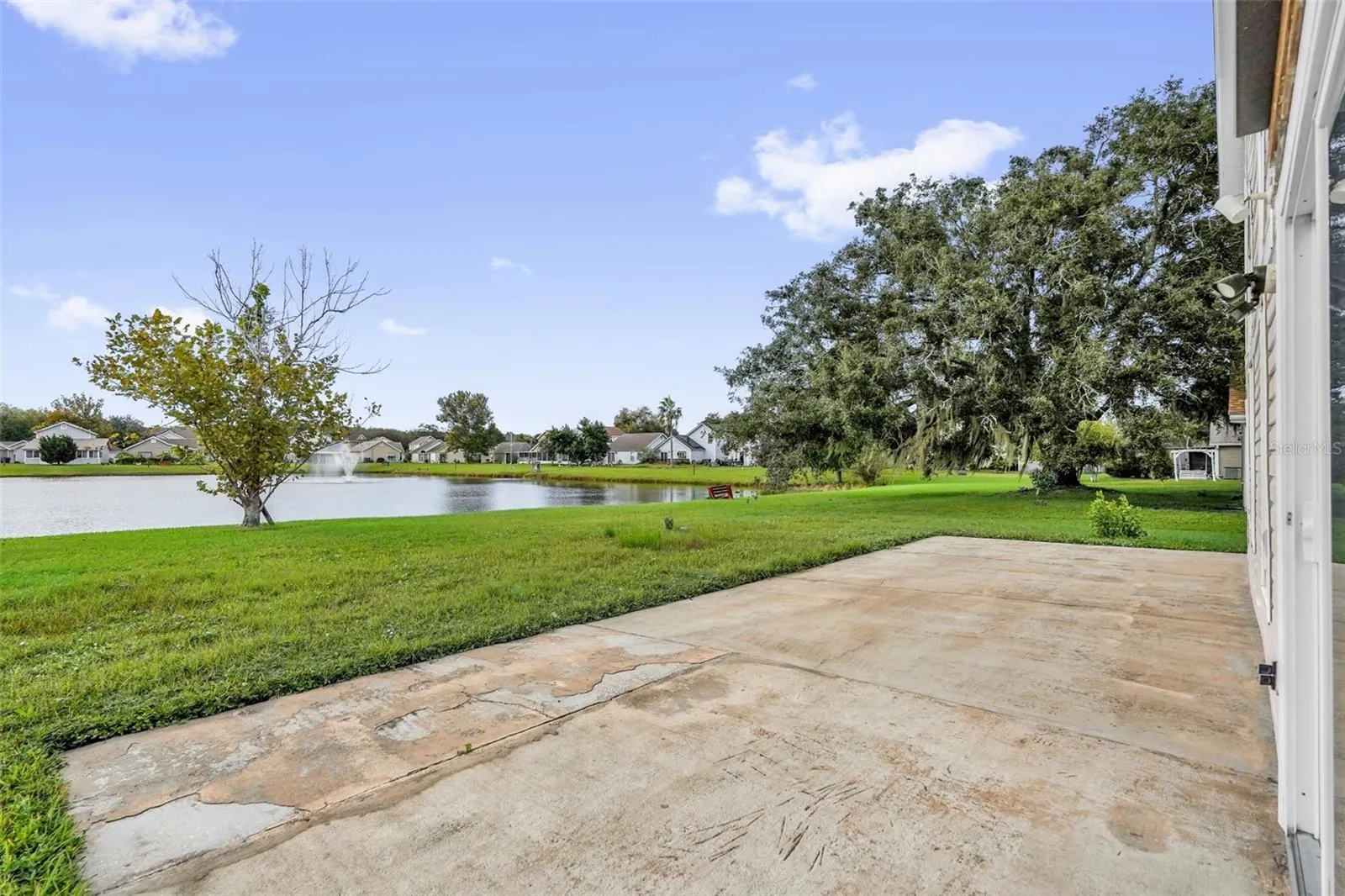 2326 CARRIAGE RUN RD