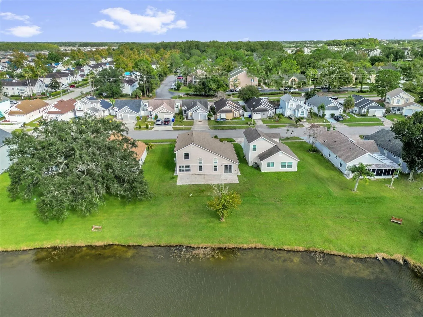 2326 CARRIAGE RUN RD
