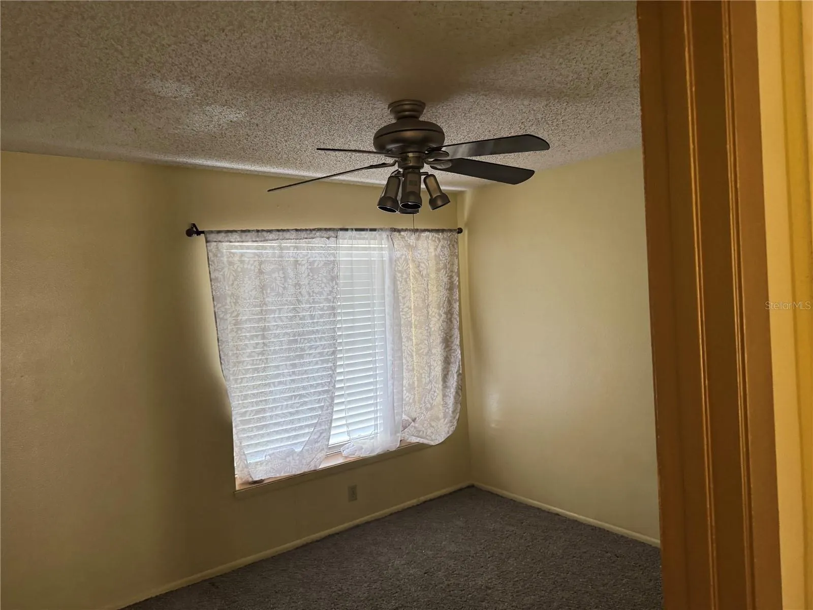 6677 WHIRLAWAY CIR