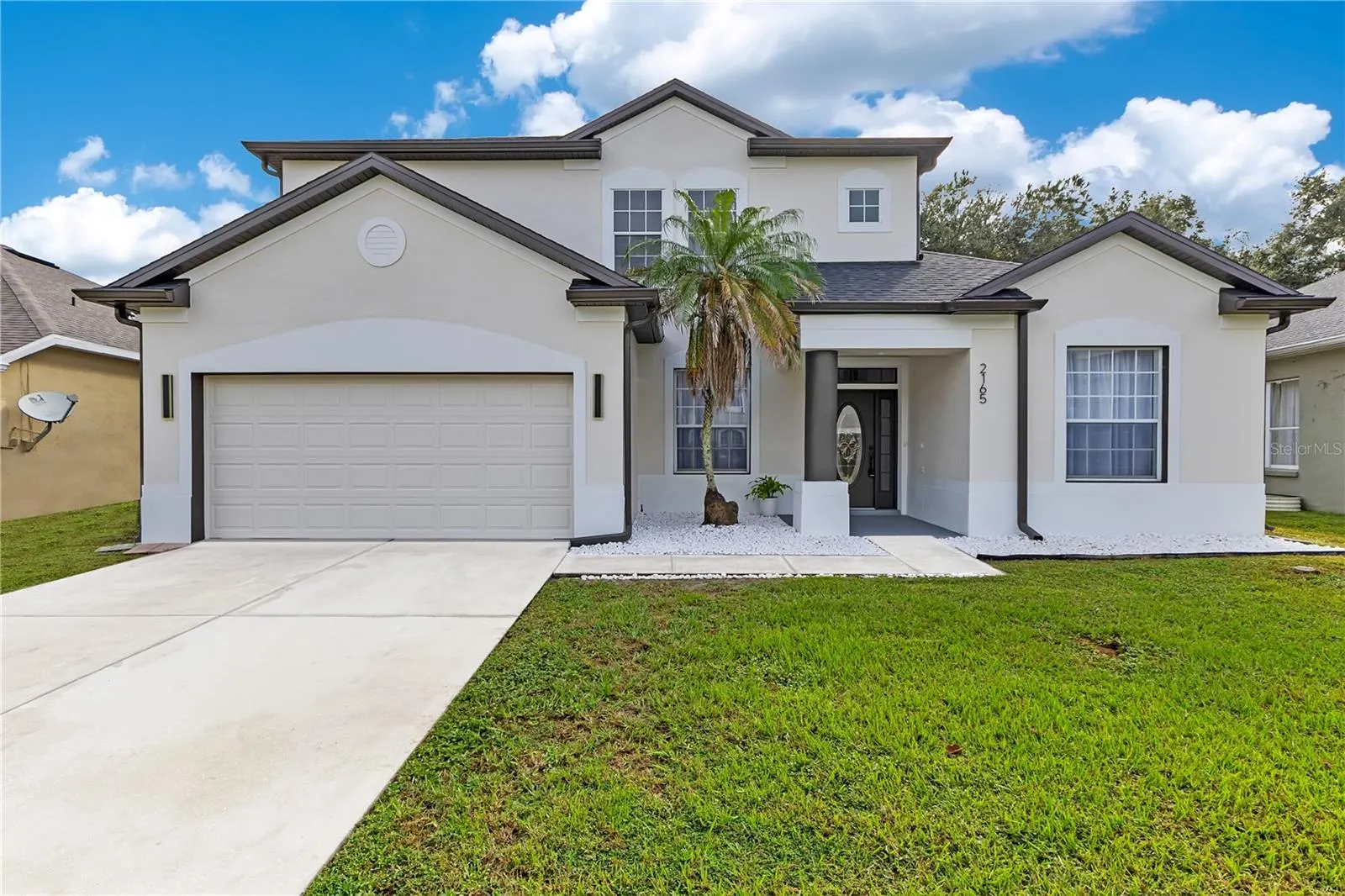 2165 THE OAKS BLVD