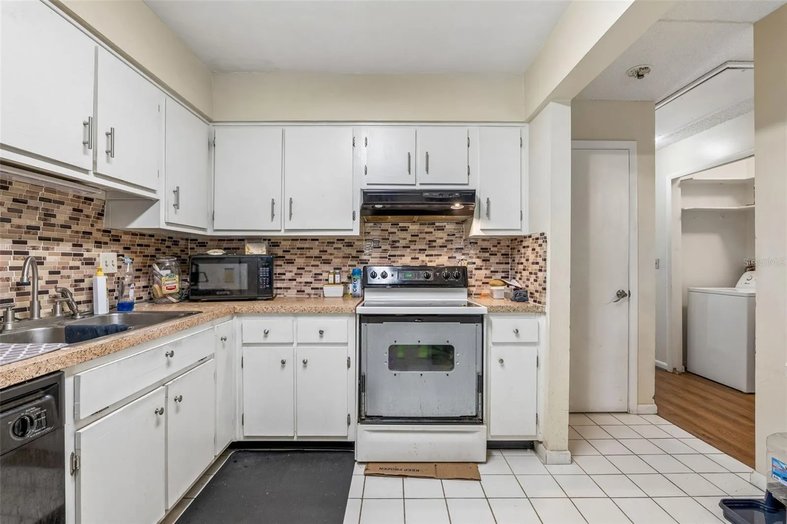 1605 GROVE ST #550 #550
