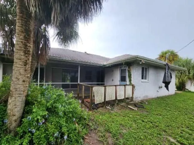 656 AZURE RD