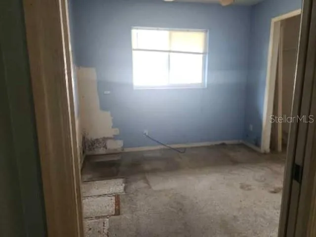656 AZURE RD