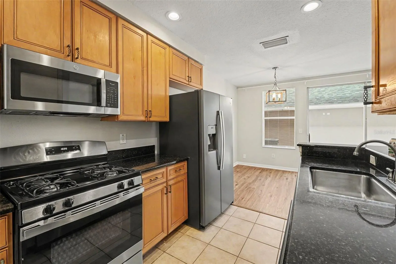 11504 FOUNTAINHEAD DR