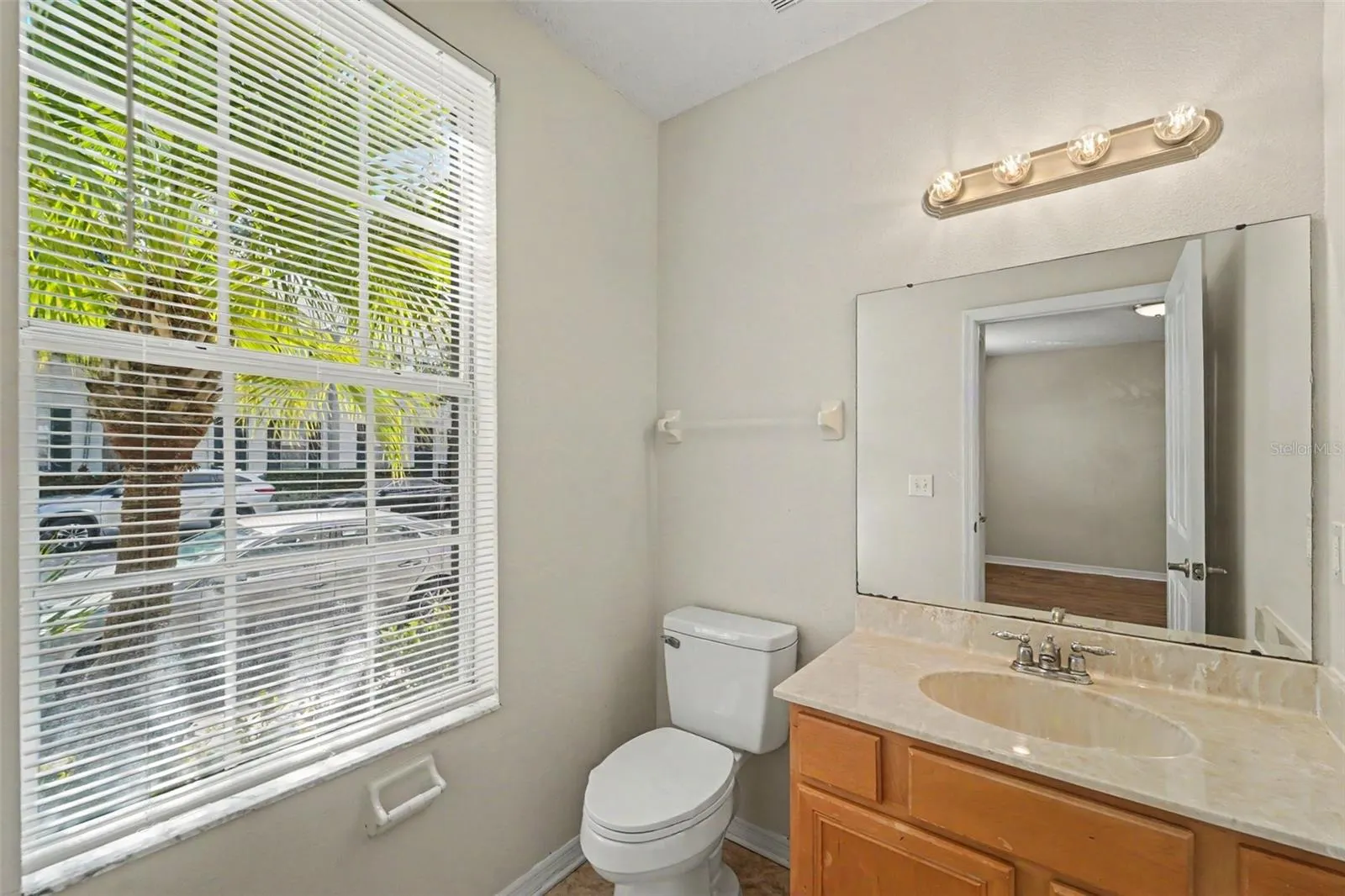 11504 FOUNTAINHEAD DR