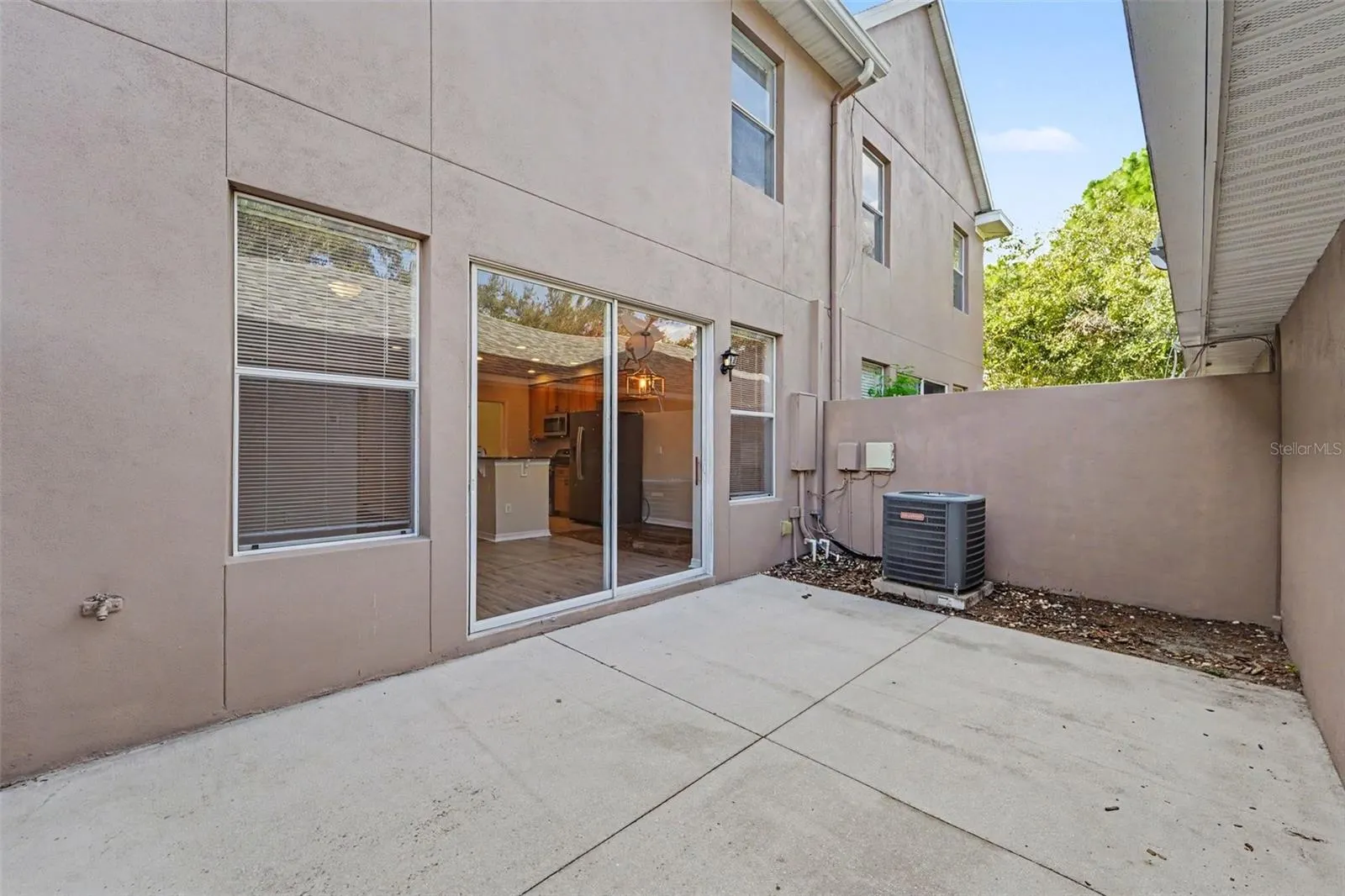 11504 FOUNTAINHEAD DR
