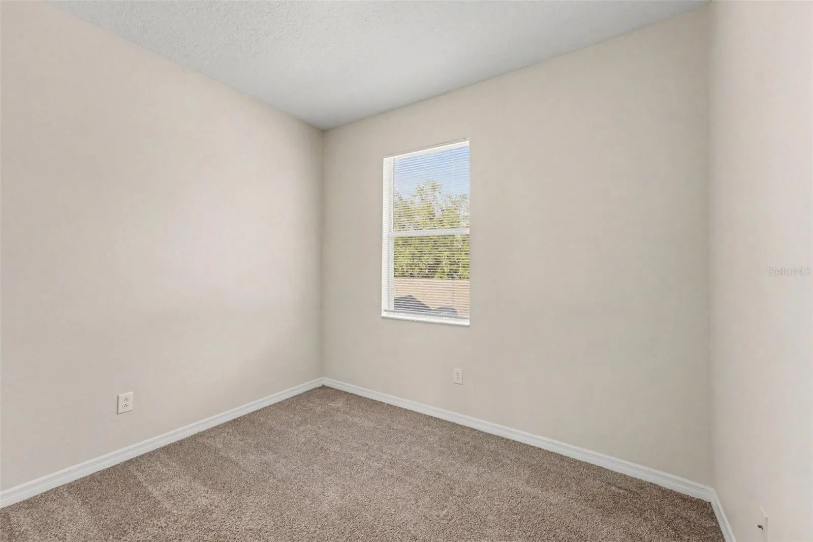 11504 FOUNTAINHEAD DR