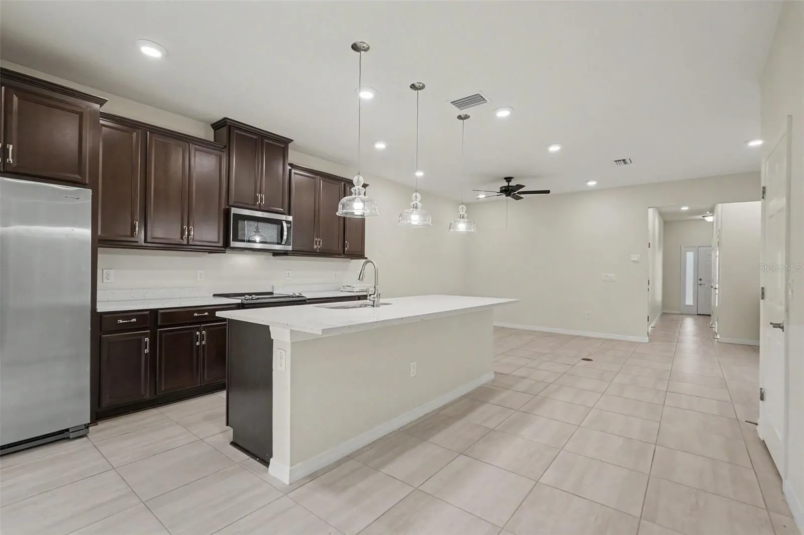 2886 GRAND KEMERTON PL