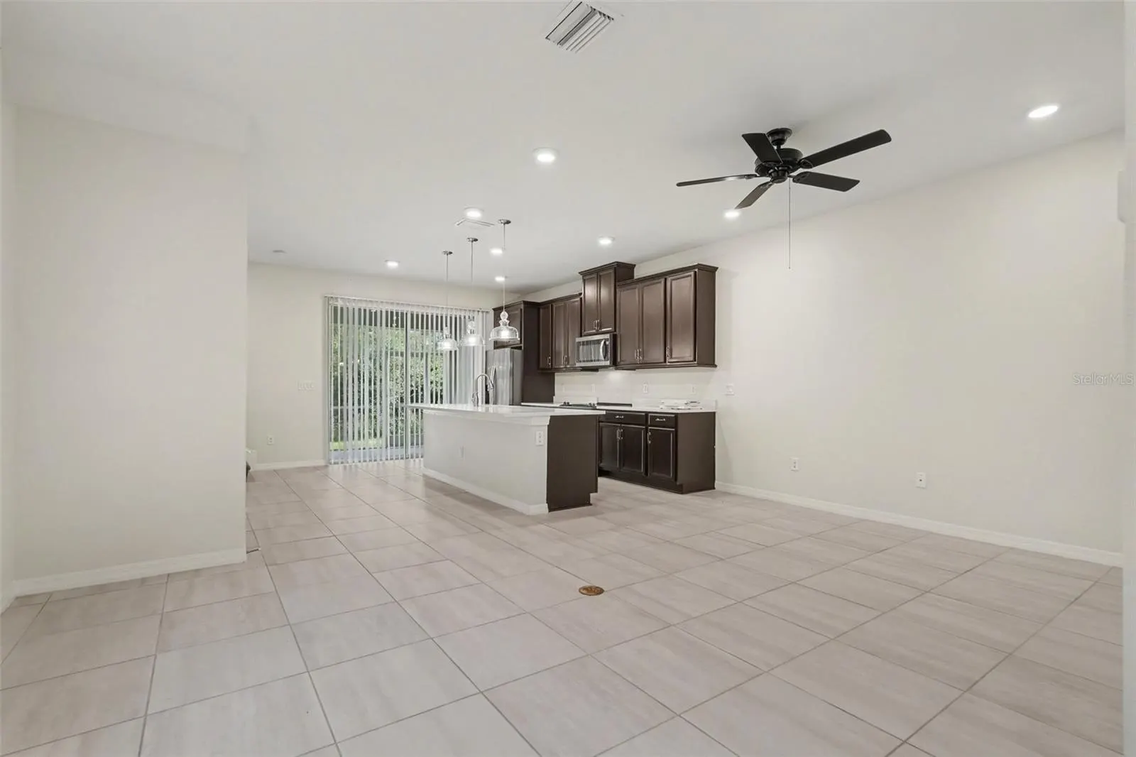 2886 GRAND KEMERTON PL