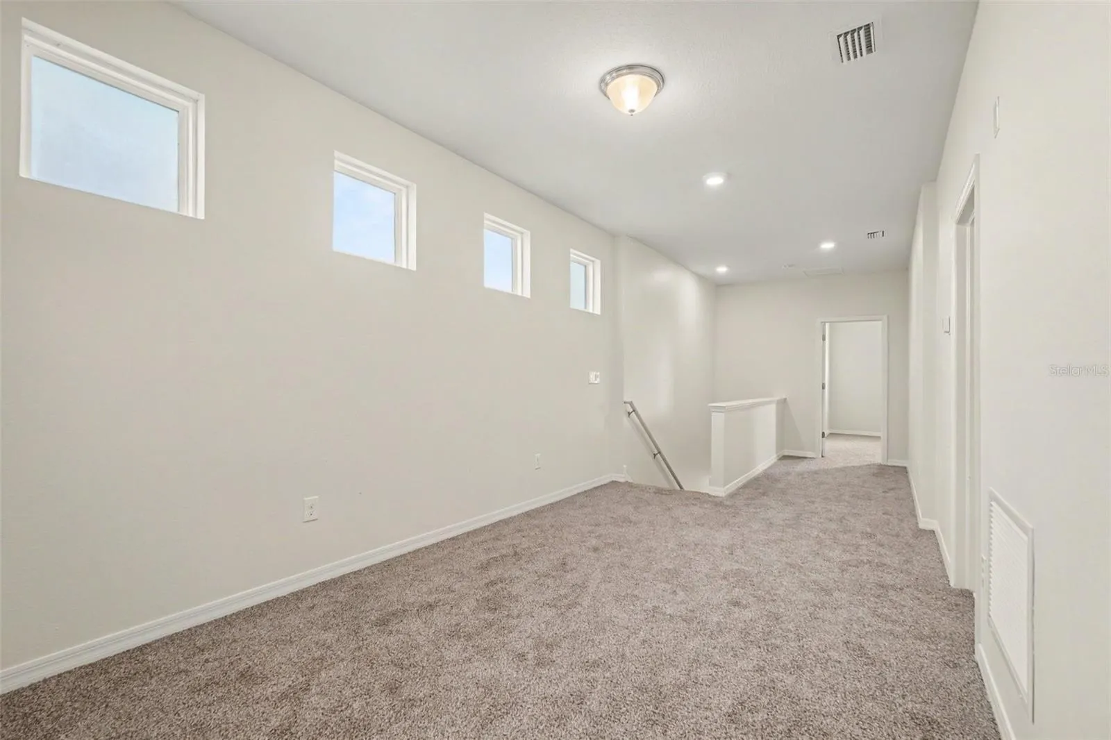2886 GRAND KEMERTON PL