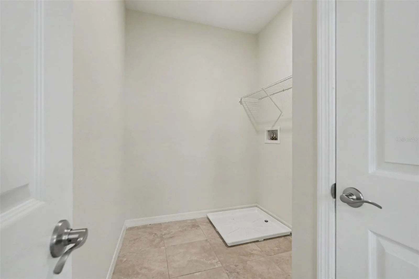 2886 GRAND KEMERTON PL