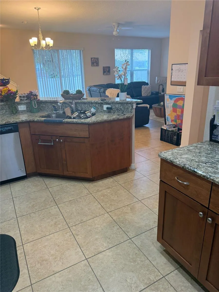541 PACITO WAY