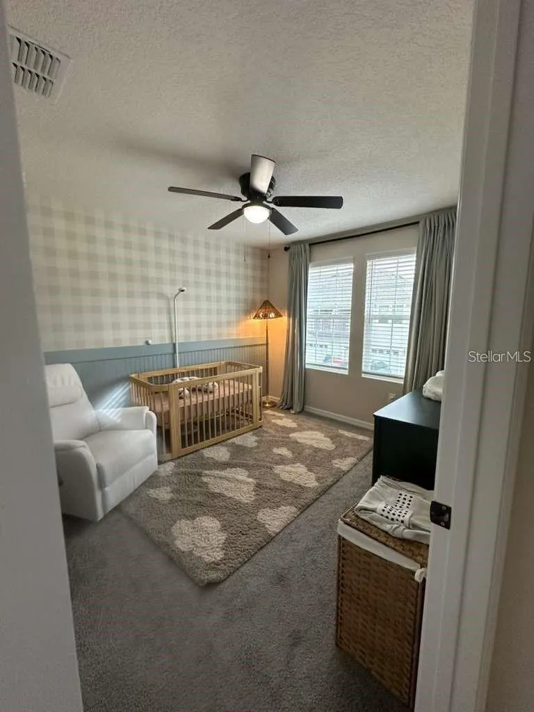 2433 VARENNA LOOP