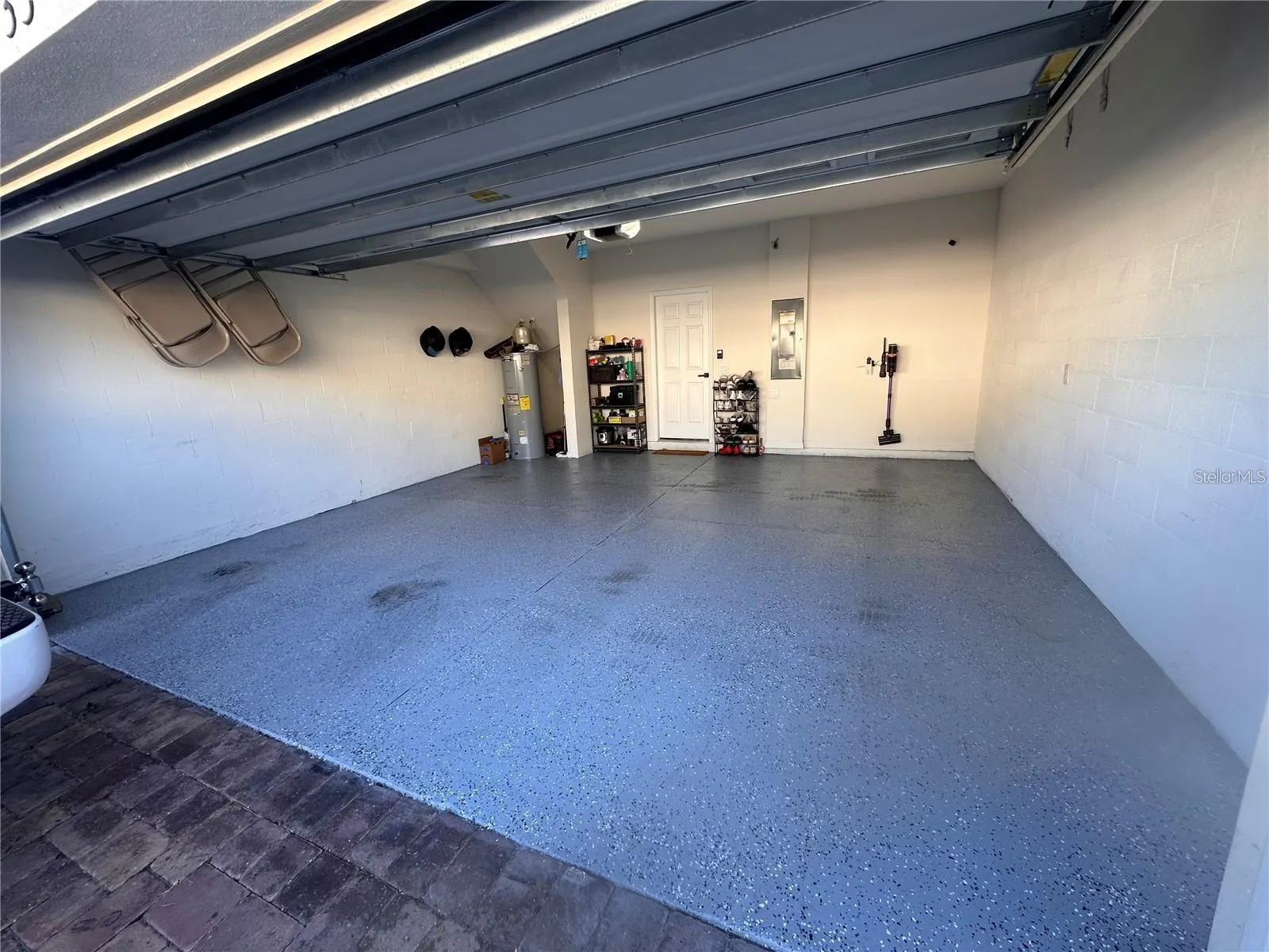 2433 VARENNA LOOP