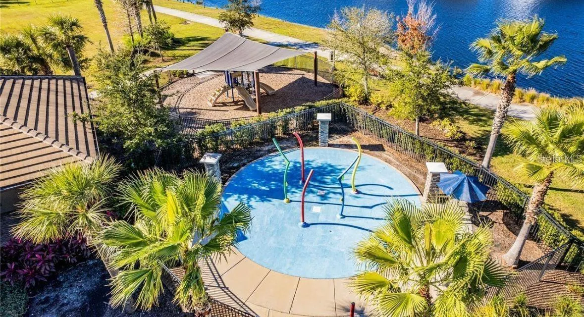 2433 VARENNA LOOP