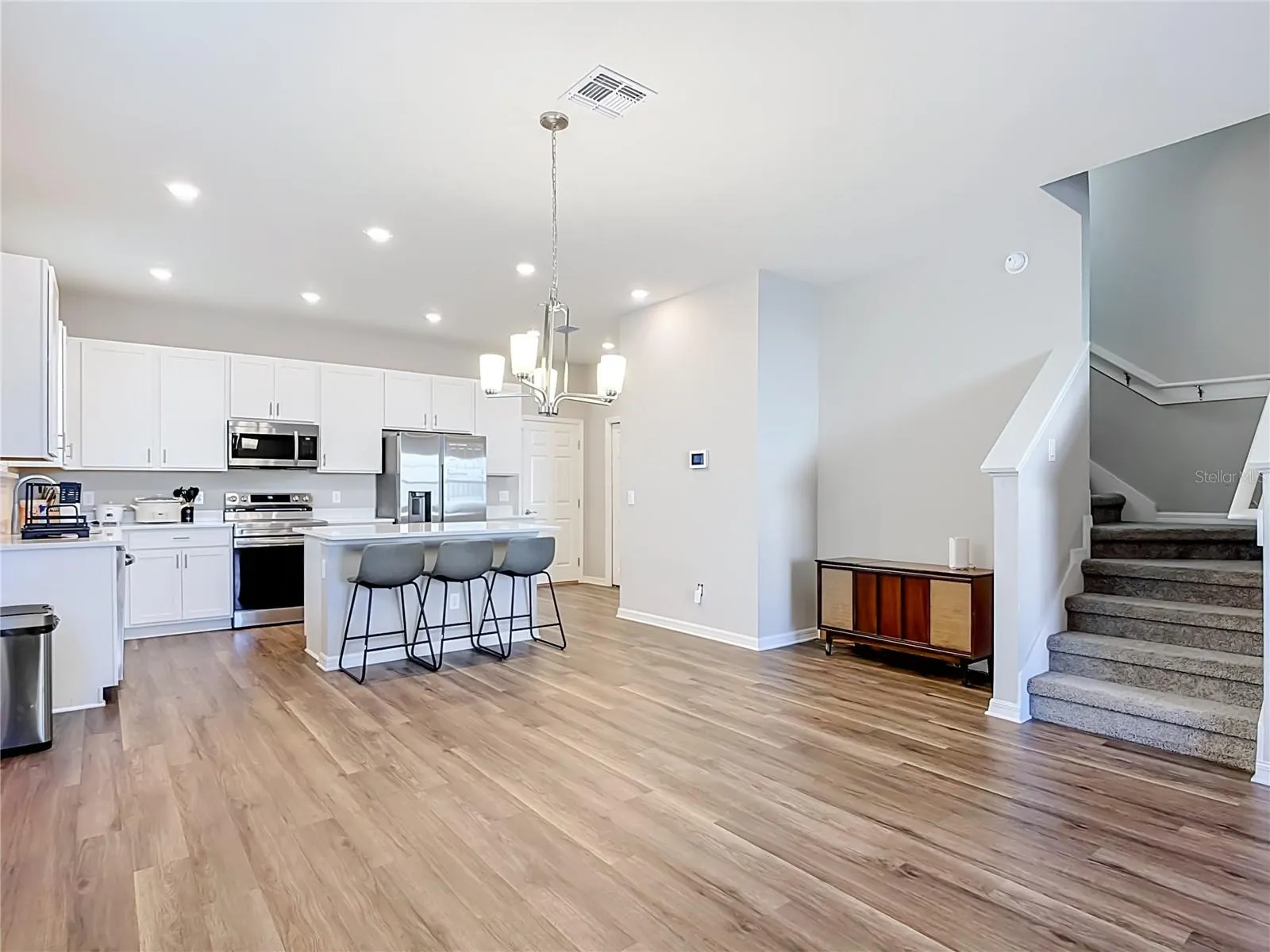 333 SILVERBELL TRL