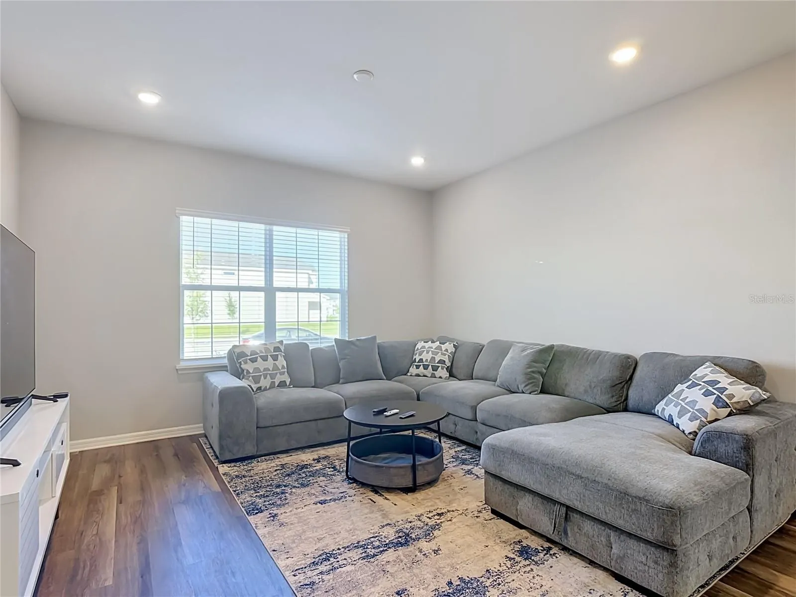 333 SILVERBELL TRL