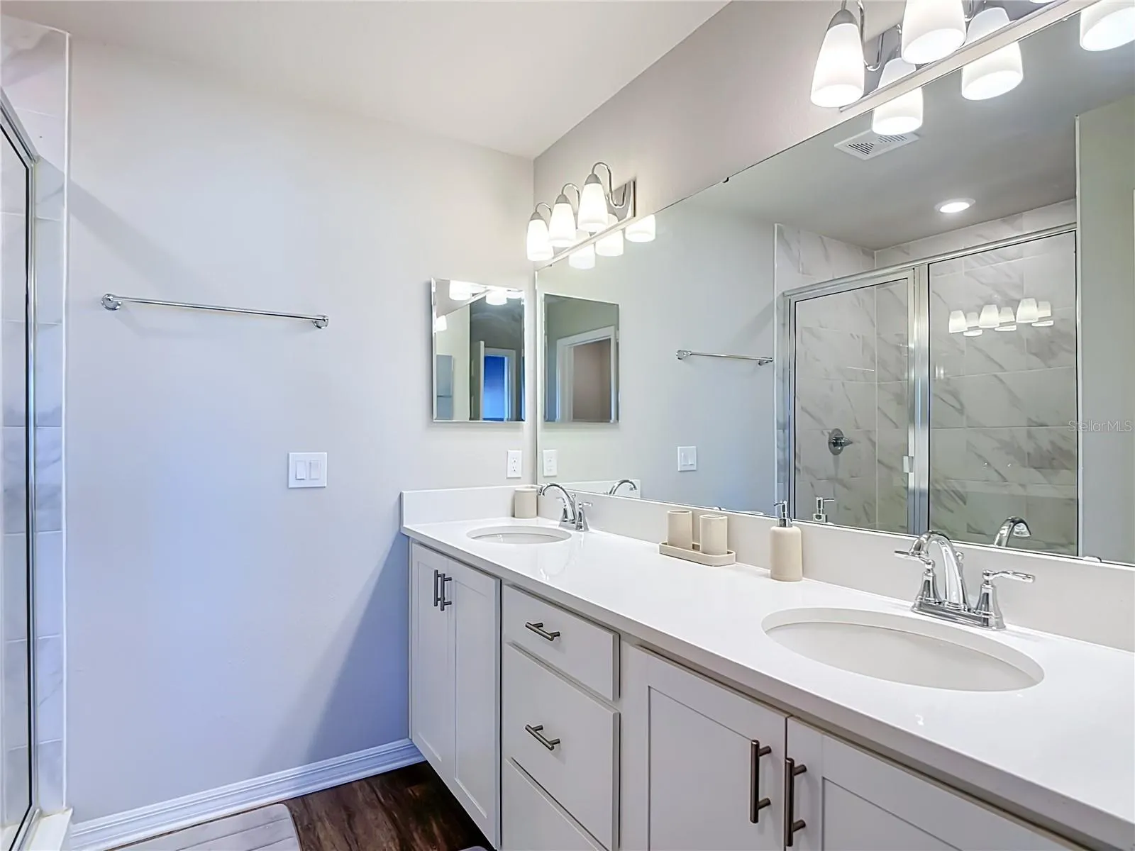 333 SILVERBELL TRL