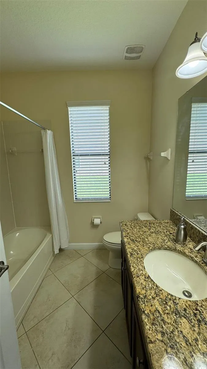 1428 DEUCE CIR